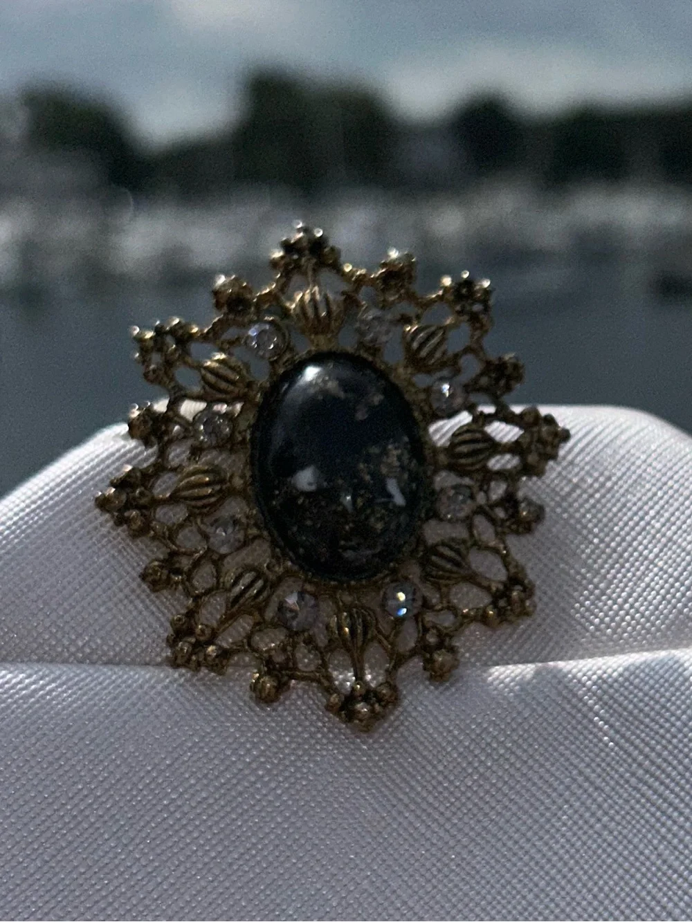 Gold Filigree Black Stone Brooch - Elegant Women's Jewelry Beautiful